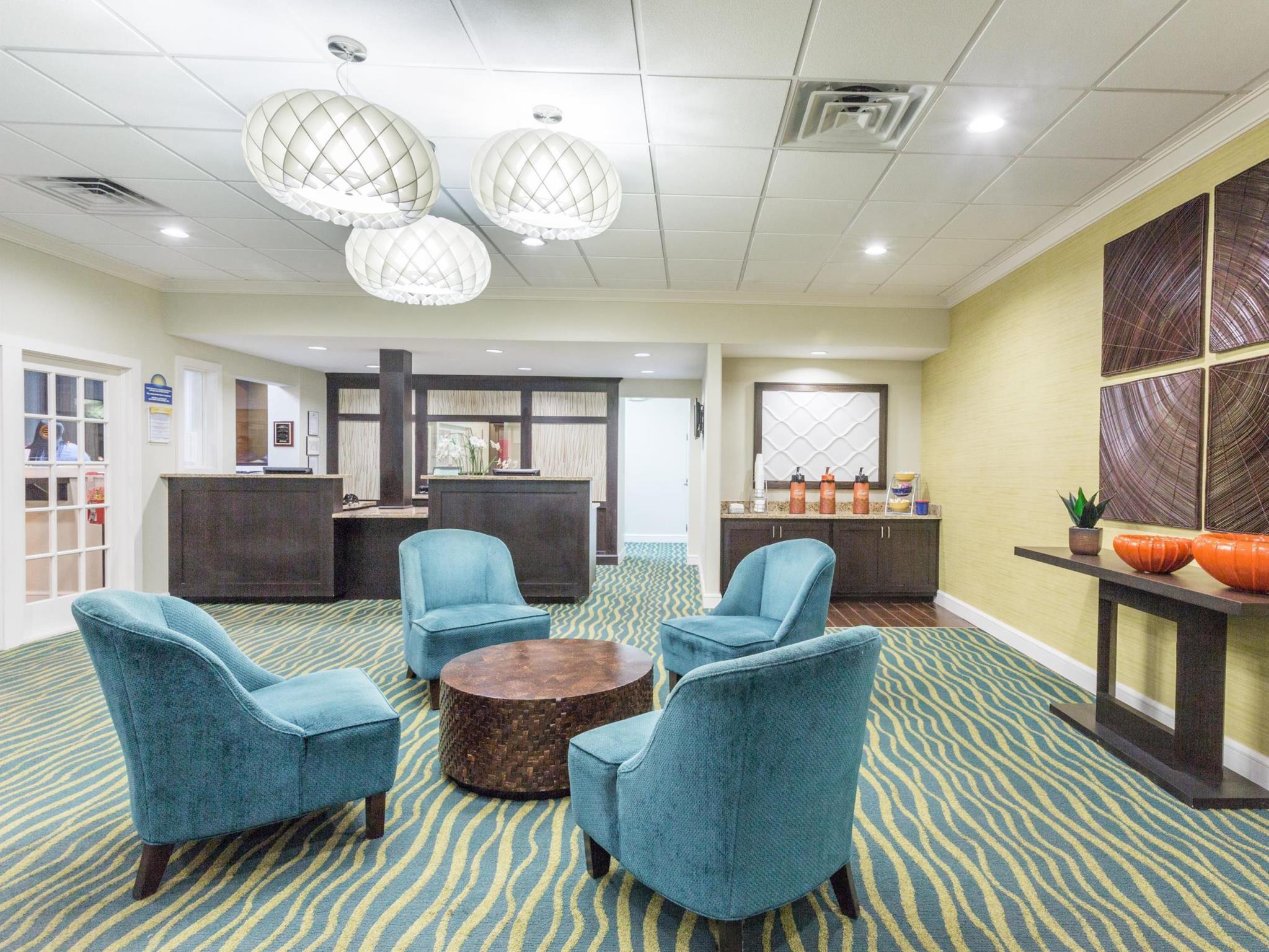 Days Inn By Wyndham Adel I-75 Bagian luar foto